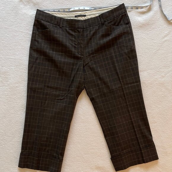 Elie Tahari Trouser-Style Cropped Pant - Picture 2 of 6